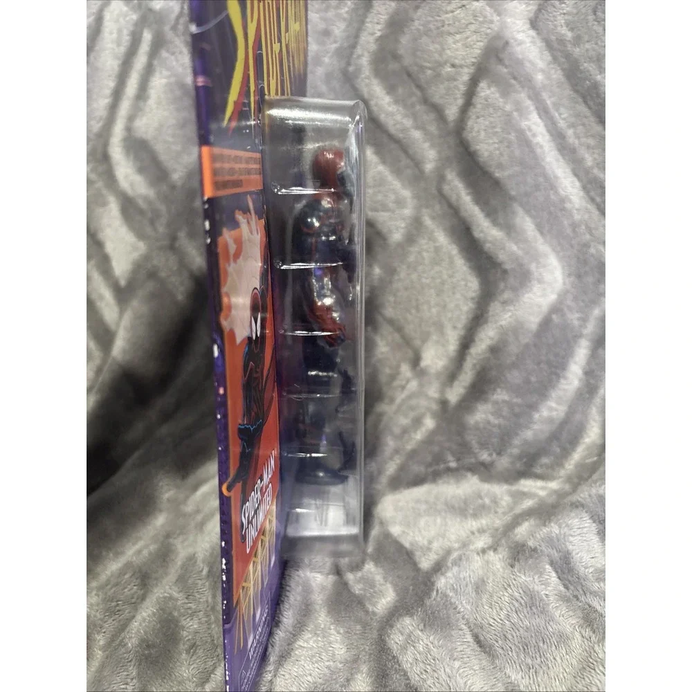 Marvel Legends Spider-Man Unlimited Retro Spiderman 6